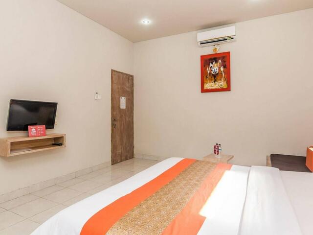 фото отеля ZEN Rooms Ciung Wanara Denpasar Syriath изображение №13