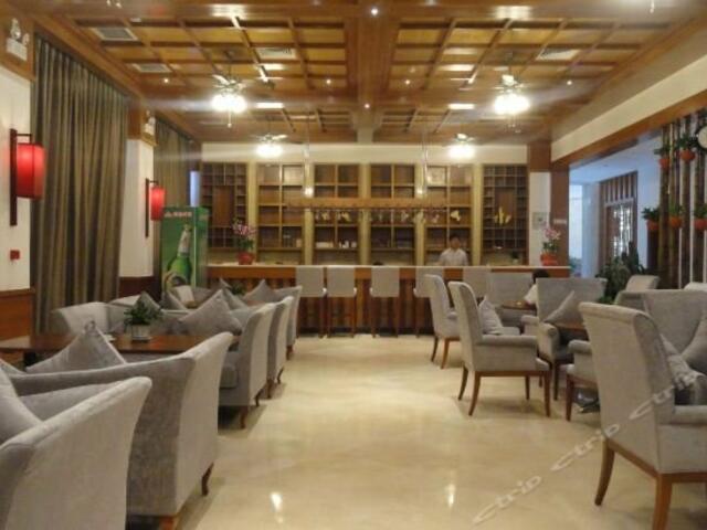 фотографии отеля Chinese International Seven Saints SPA Hotel Baoting изображение №7