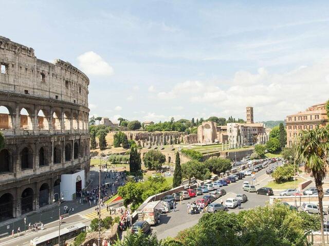 фото Colosseo Panoramic Rooms изображение №14