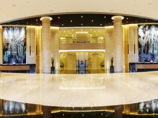 фото отеля New Yantai Hotel изображение №5