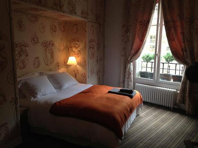 фотографии отеля Chambres d'Hotes dans Hotel Particulier изображение №19