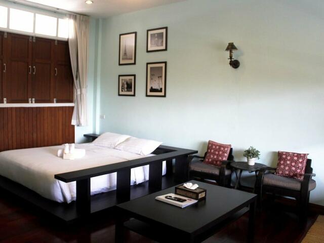 фото Feung Nakorn Balcony Rooms and Cafe изображение №22
