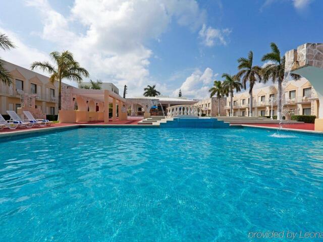 фотографии отеля Holiday Inn Express Cancun Zona Hotelera изображение №3