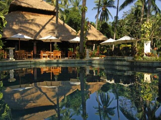 фотографии отеля Alam Anda Ocean Front Resort & Spa изображение №15