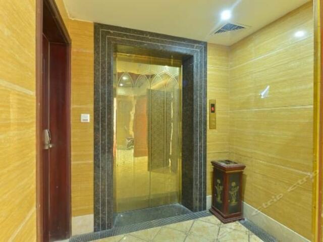 фото Wangshui Business Hotel изображение №2