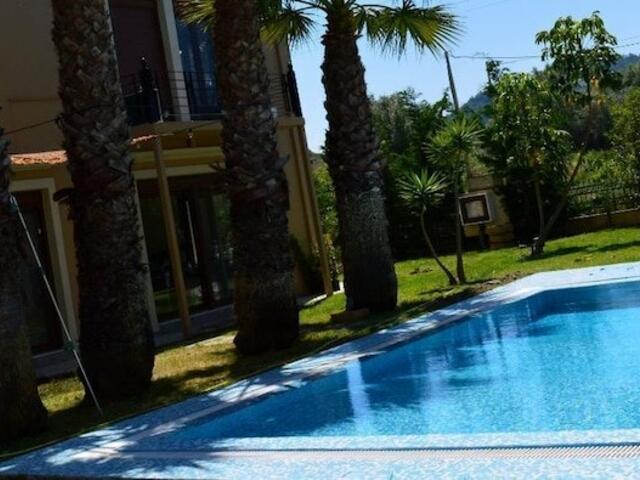 фотографии отеля Gold Luxury Villa Ialysos изображение №3