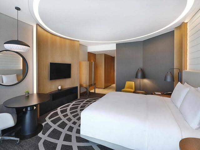 фотографии DoubleTree by Hilton Dubai - Business Bay изображение №24
