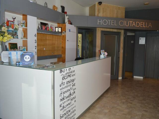 фото отеля Hotel Ciutadella изображение №1