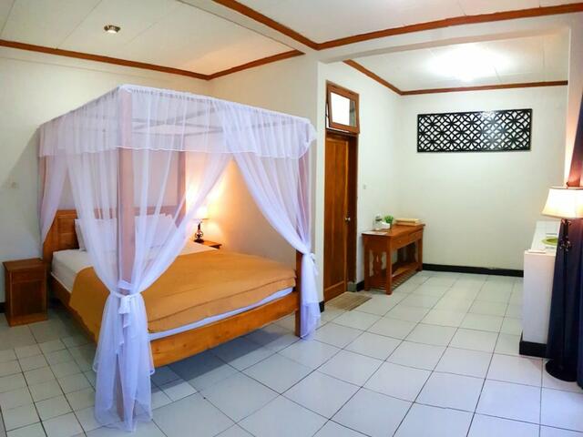 фото отеля Joglo Villa Bali изображение №37