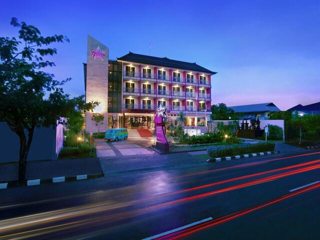 фото отеля Fame Hotel Sunset Road Kuta изображение №1