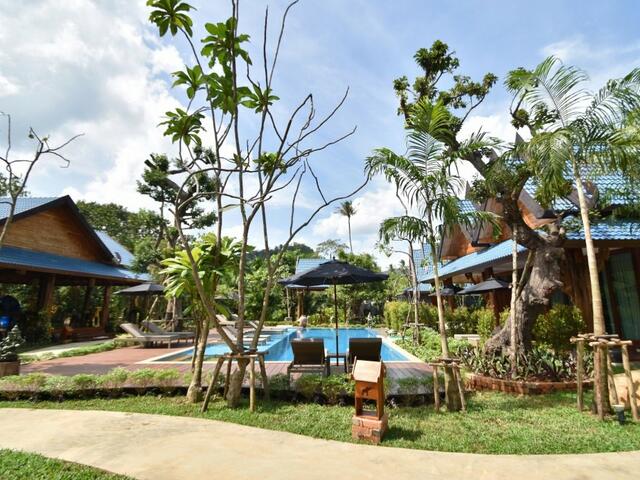 фото The Nine Thipthara Klongson Resort изображение №34