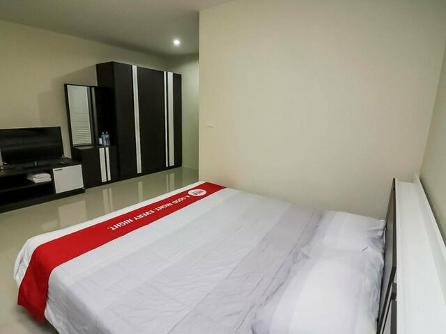 фото отеля NIDA Rooms Supapong 27 Night Bazaar изображение №13