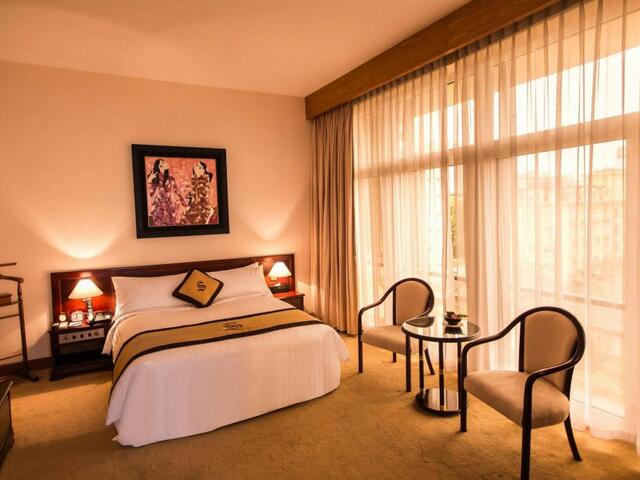 фото отеля De Syloia Hanoi Hotel изображение №25