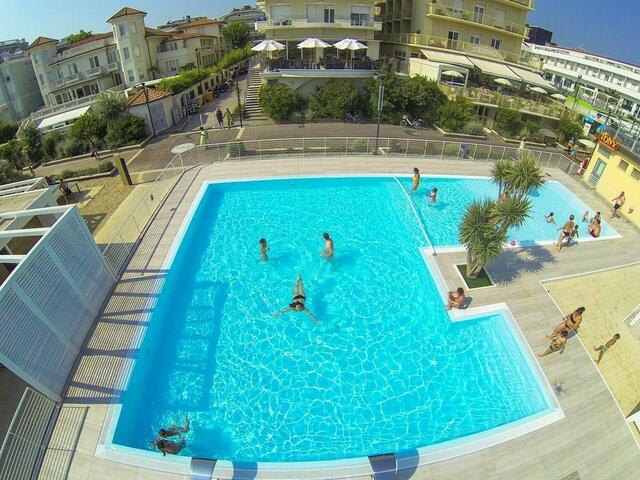 фото Hotel Antares изображение №10