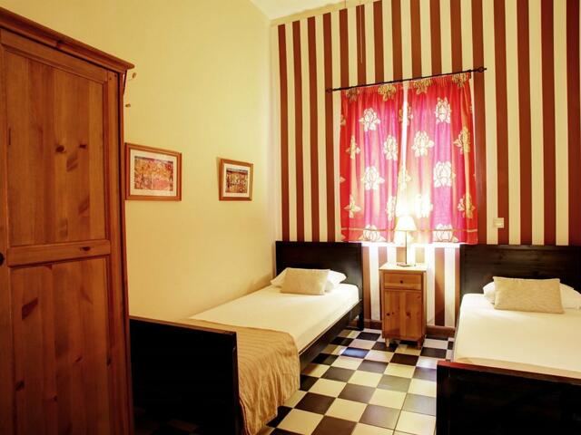 фотографии отеля Malaga Lodge Guesthouse изображение №31