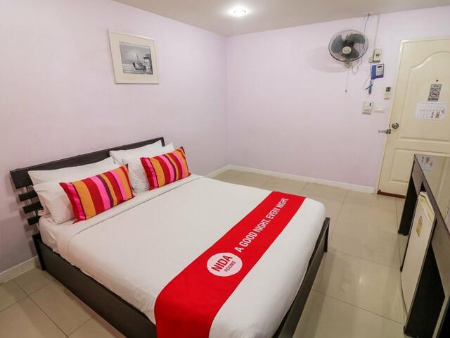 фото отеля NIDA Rooms HuaiKhwang 67 de Comfort изображение №1