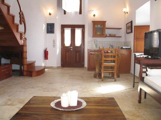 фото отеля Santorini Mansion at Imerovigli изображение №37