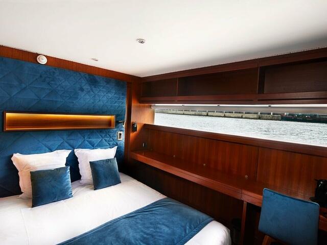 фото отеля VIP Paris Yacht Hotel изображение №13