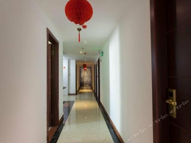 фотографии Huaheng Business Hotel изображение №8