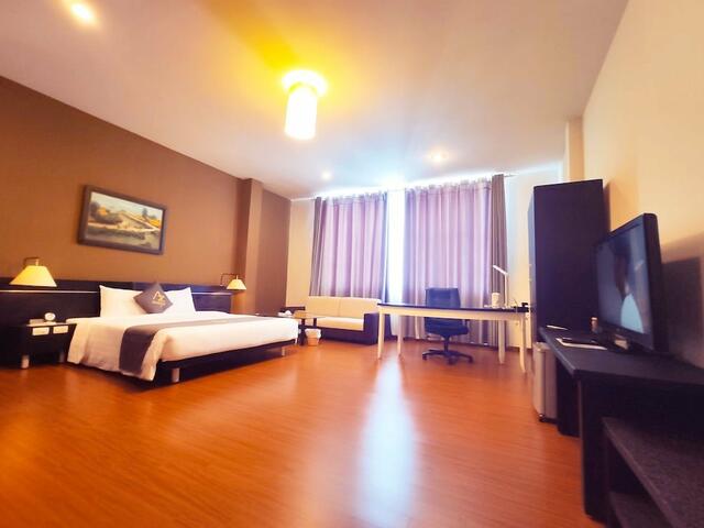 фото отеля Azumaya Hai Ba Trung 1 Hotel изображение №1