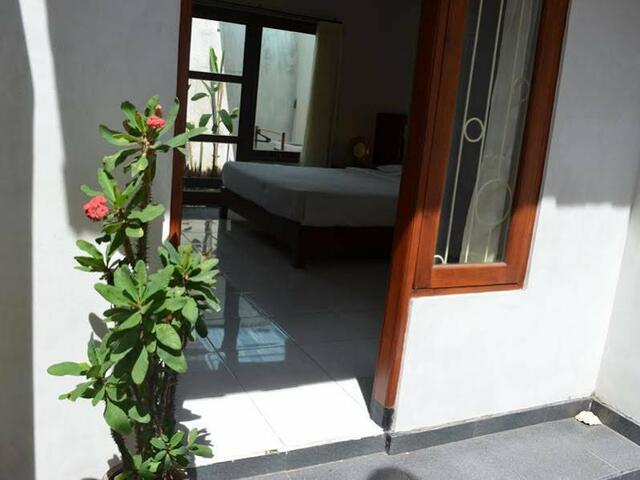 фотографии Mutiara Homestay Jimbaran изображение №4