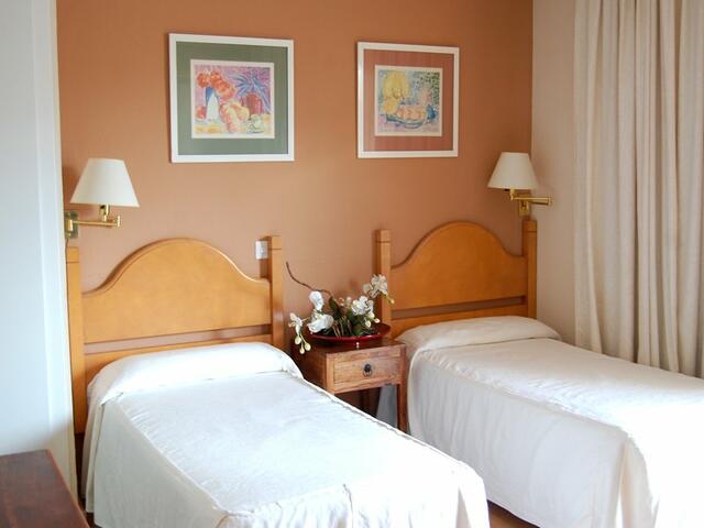 фото отеля Hotel El Faro Marbella изображение №17