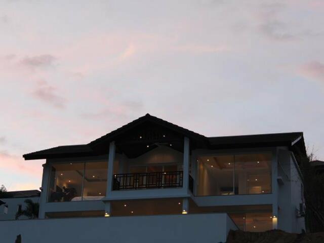 фото отеля Villa Samui Sky изображение №1