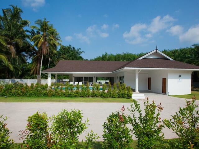 фото отеля Villa Baan Lalle Pool and Spa изображение №1