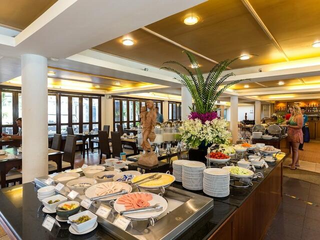 фото Thara Patong Beach Resort & Spa изображение №26