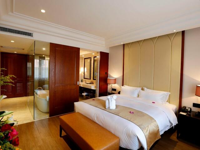 фотографии отеля Hainan Yatai Hot Spring Hotel изображение №39