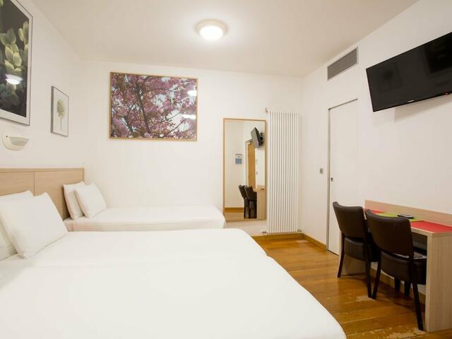 фото Hotel Darcet изображение №14