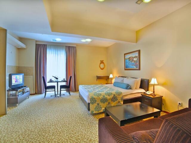 фото отеля Отель Bahira Suite изображение №33