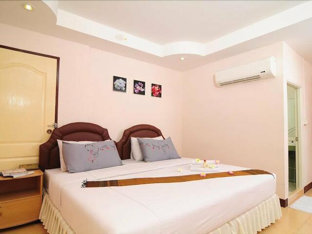 фотографии Bed by Tha-Pra Hotel and Apartment изображение №24