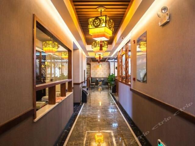 фото отеля Xing'an Changfeng Hotel изображение №9