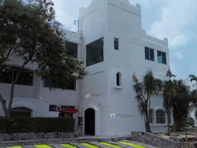 фото отеля Nirvana Hostel Cancun Hotel Zone изображение №1