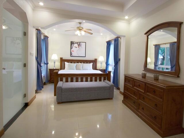 фото отеля Pattaya Holiday Villas изображение №45