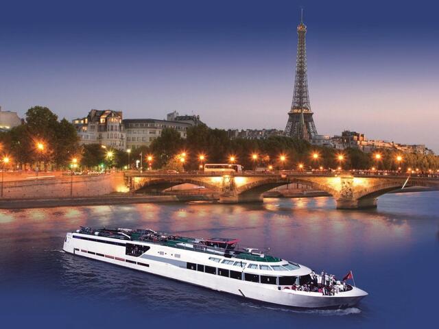 фото VIP Paris Yacht Hotel изображение №6