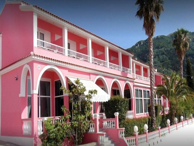 фото отеля The Pink Palace изображение №1
