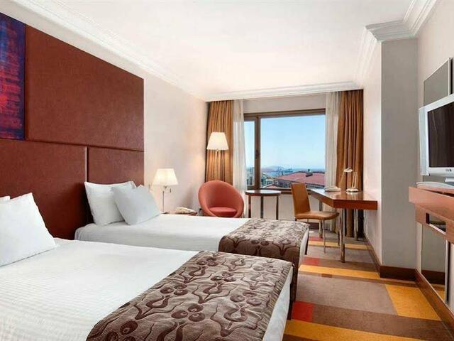 фото отеля Hilton ParkSA Istanbul изображение №21