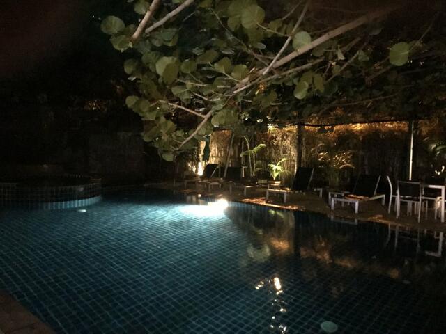 фото отеля Yaka Hotel - Pattaya изображение №21