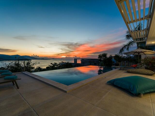 фото Sunset Bay Villa изображение №2