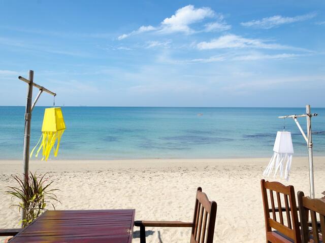 фотографии отеля Lanta Nature Beach Resort изображение №7