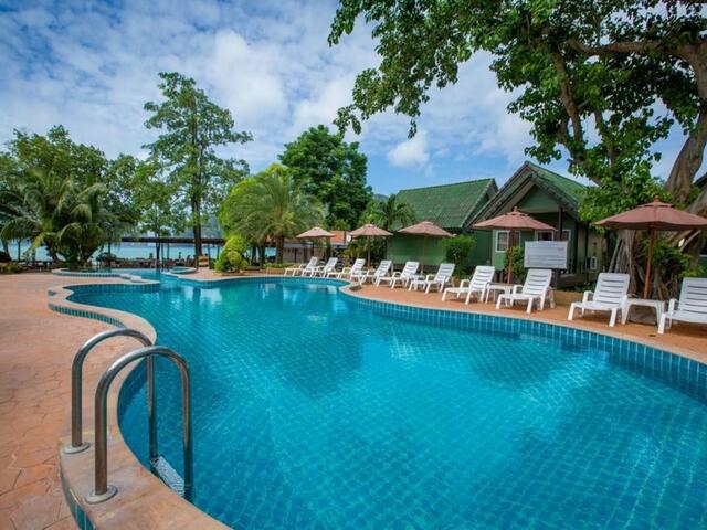 фото отеля Andaman Beach Resort изображение №9