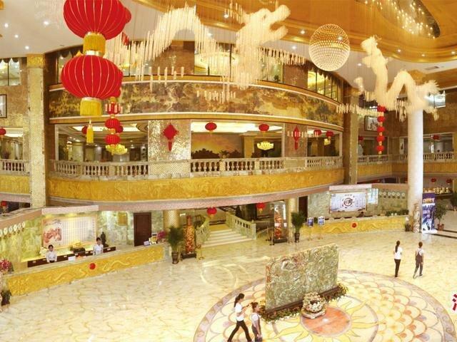 фото Jiulong Wenquan Hoilday Hotel изображение №10