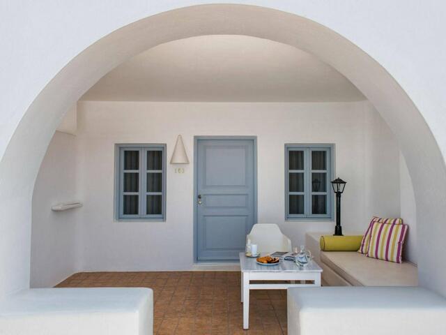 фото отеля Lilium Santorini Villa изображение №1