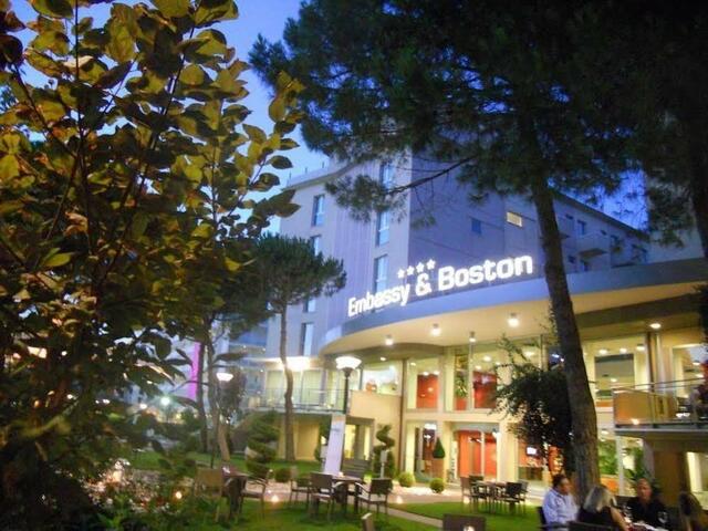 фото отеля Hotel Embassy & Boston изображение №1
