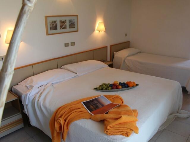 фото отеля Hotel Antares изображение №9