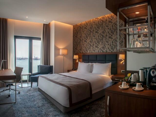 фото отеля Holiday Inn Istanbul - Tuzla Bay изображение №57