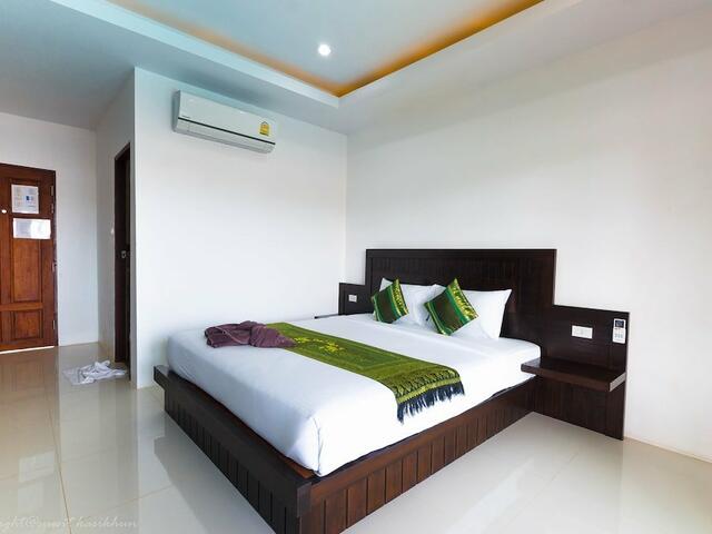 фото отеля Sleep In Lanta Resort изображение №17