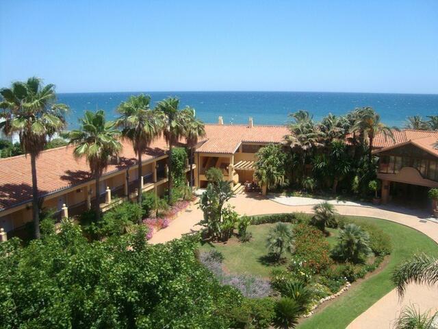 фото отеля Hotel Guadalmina Spa & Golf Resort изображение №5